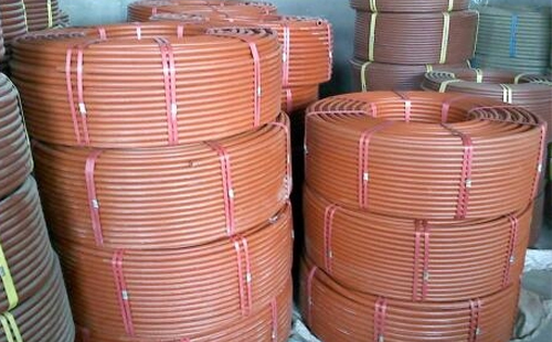 提升工程安全：聚乙烯(RPE)阻燃皋兰穿线管在现代建筑中的应用